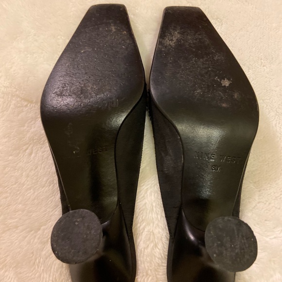 Nine West Beaded Mules - Picture 5 of 7